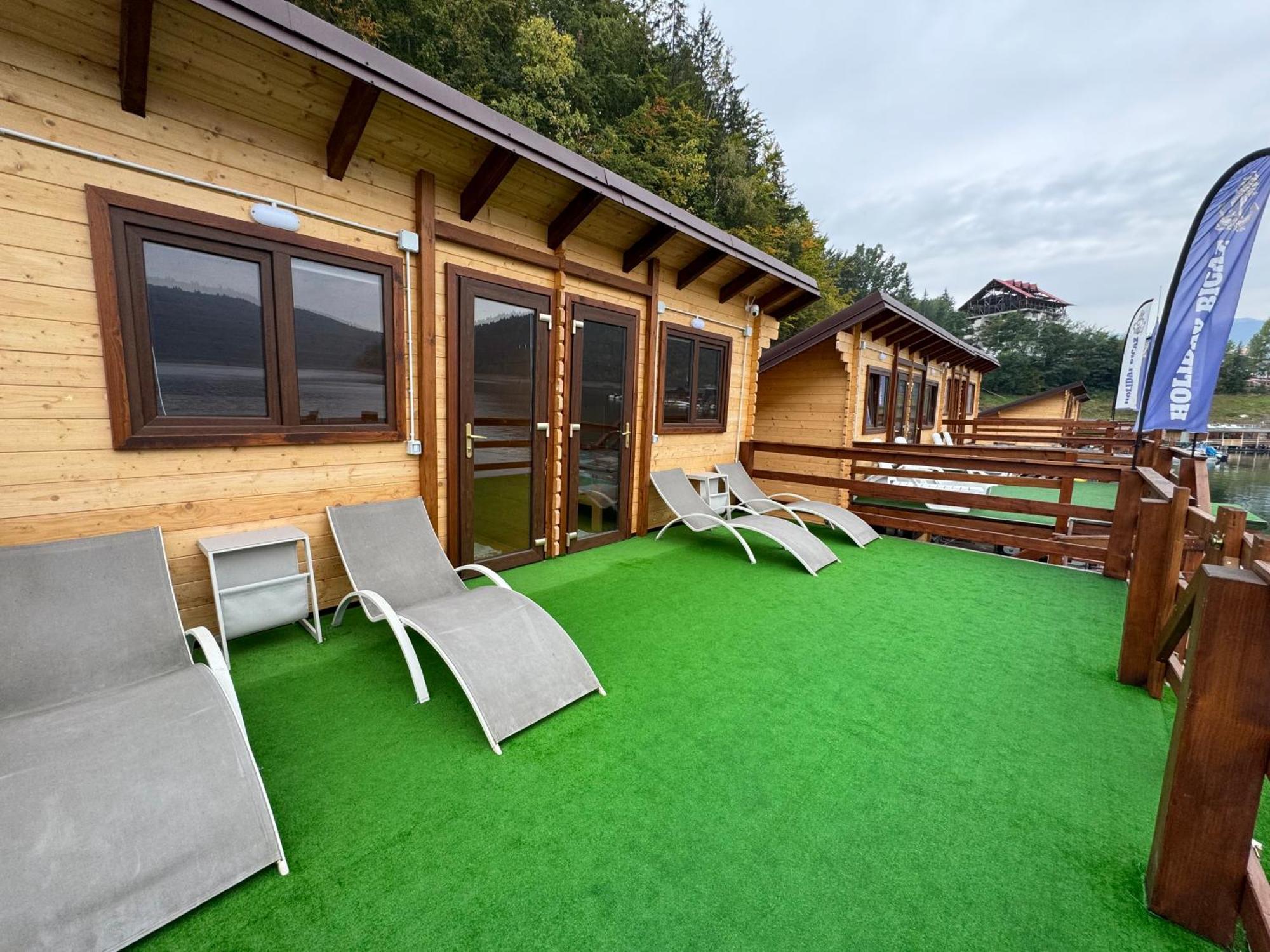 Holiday Bicaz Bungalows On The Lake エクステリア 写真